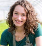 Maria Popescu - Expert Agricultură Ecologică